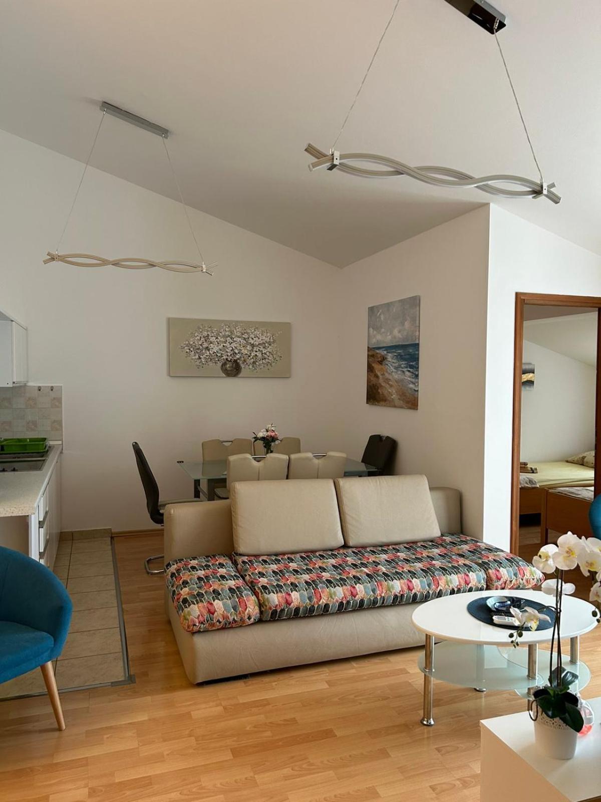 Apartman Krase ميدولين المظهر الخارجي الصورة