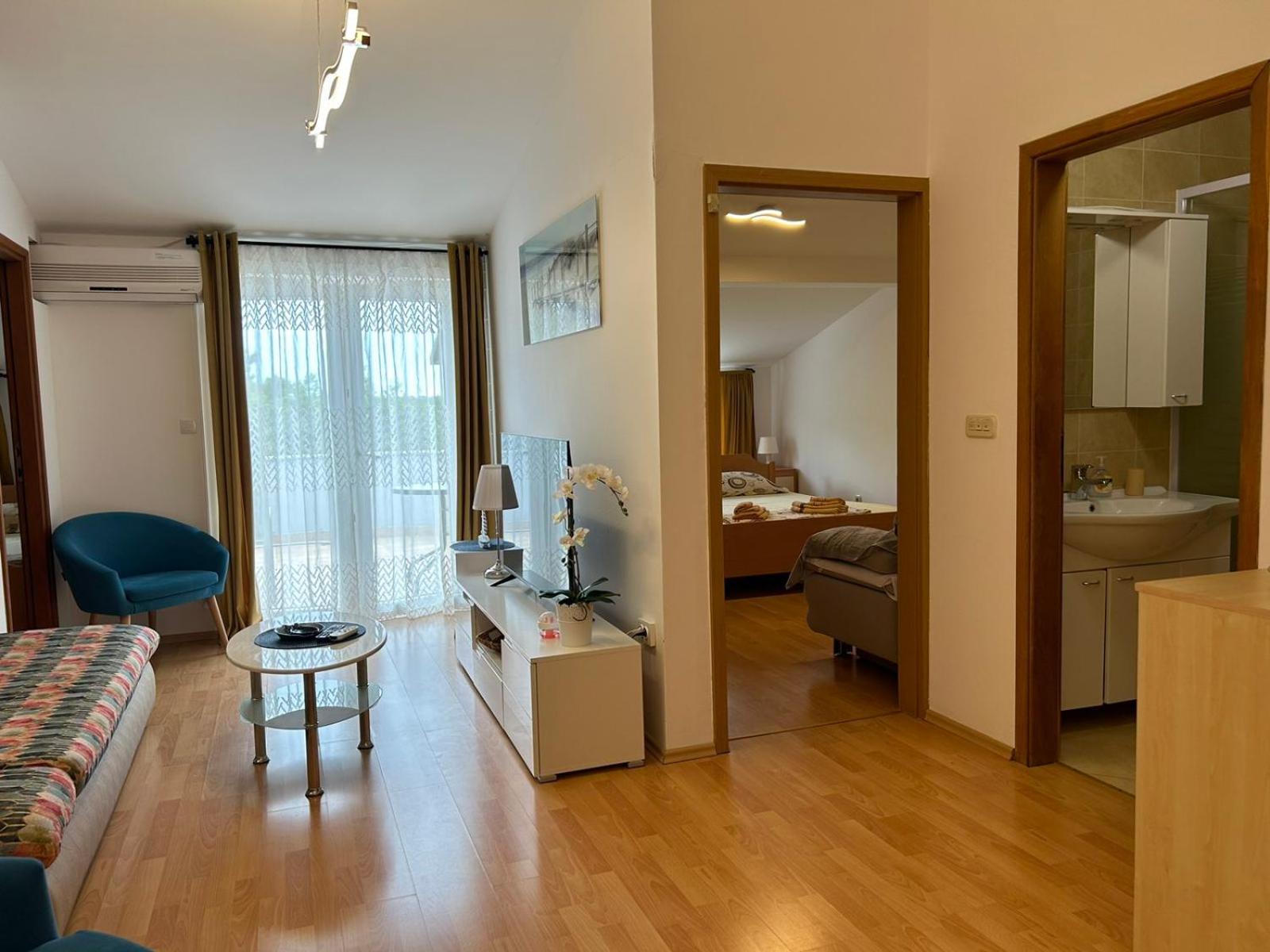 Apartman Krase ميدولين المظهر الخارجي الصورة